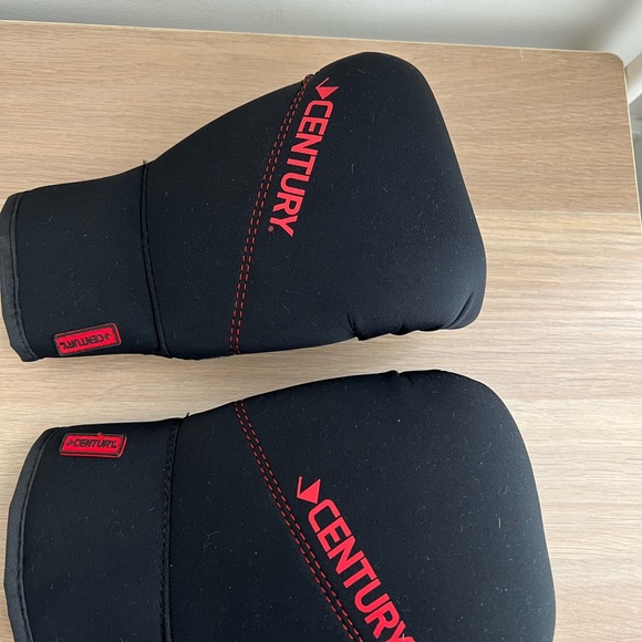 {Century} Neoprene Boxing Bag Gloves w/ Training Mitts - Picture 4 of 12